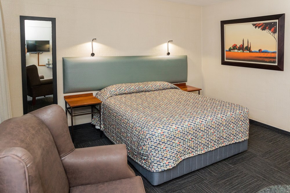 Warmbaths, A Forever Resort: 2-Sleeper Hotel Room on 3rd floor